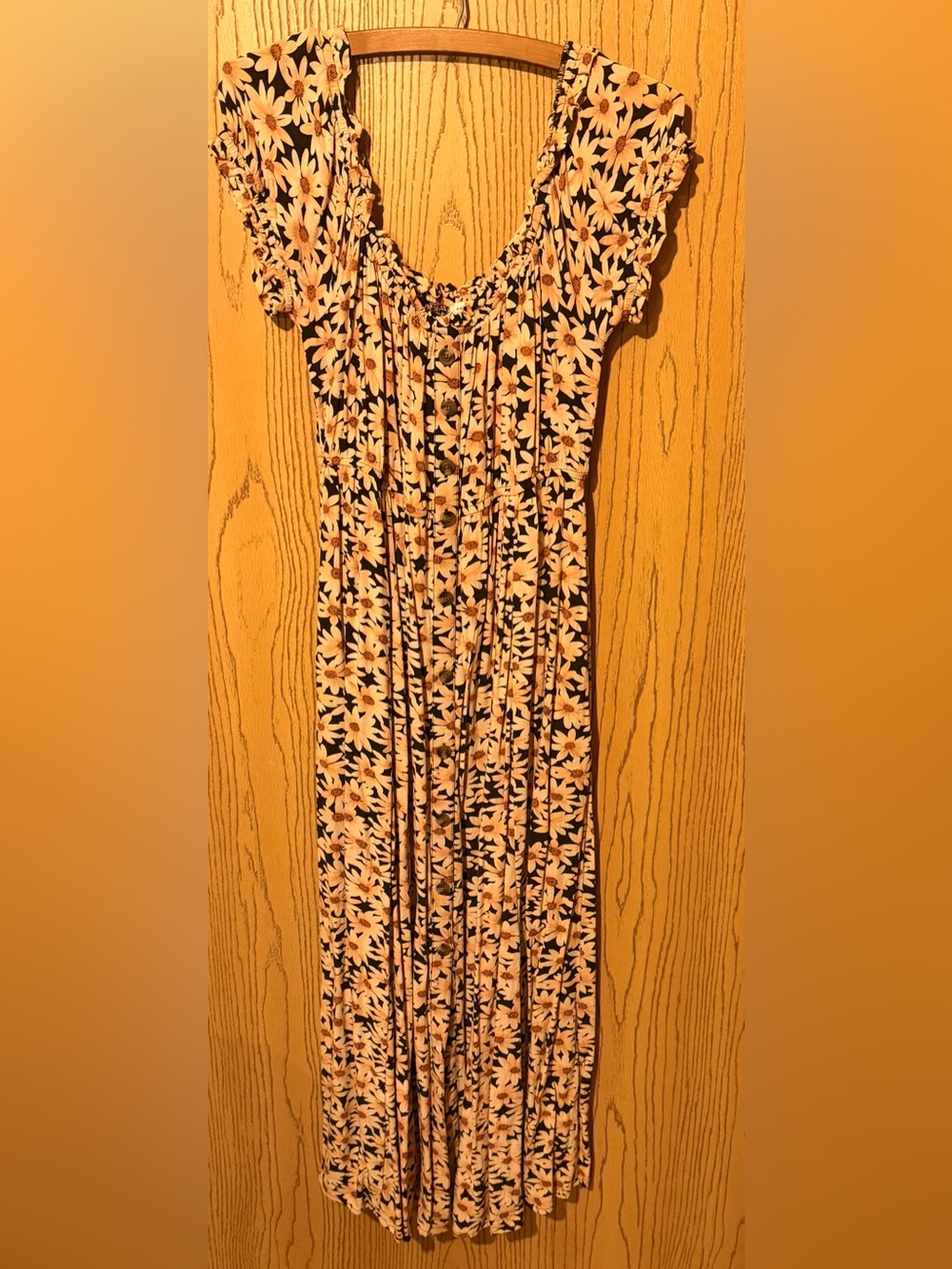 American Eagle Outfitters Black Tunic with Cream Daisy Print